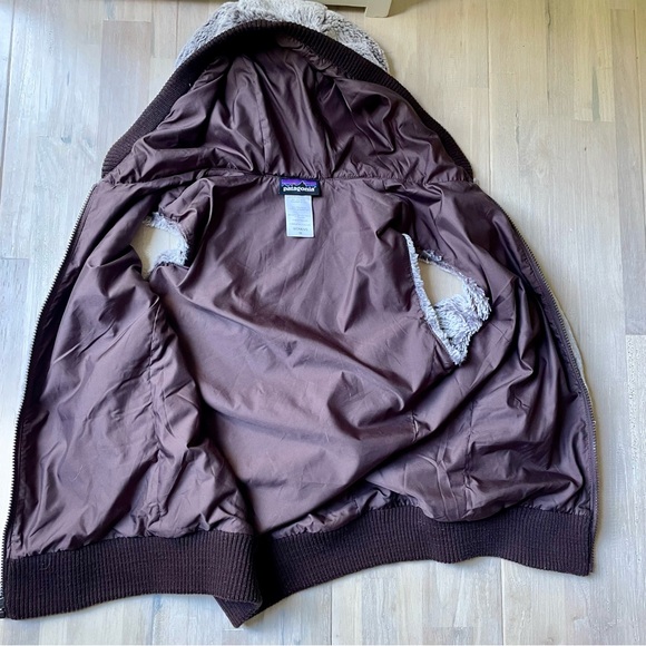 Patagonia Conejo Fuzzy Hooded Vest, Sz  Medium - Picture 6 of 8